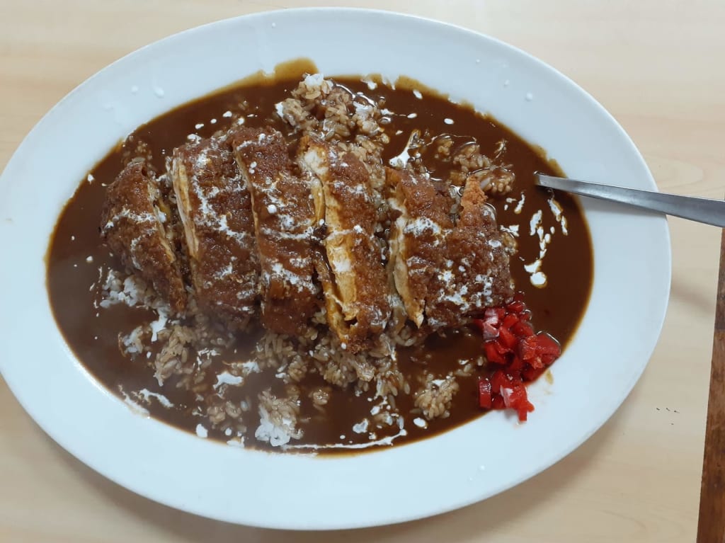 とんきちさんのカツカレー大盛。