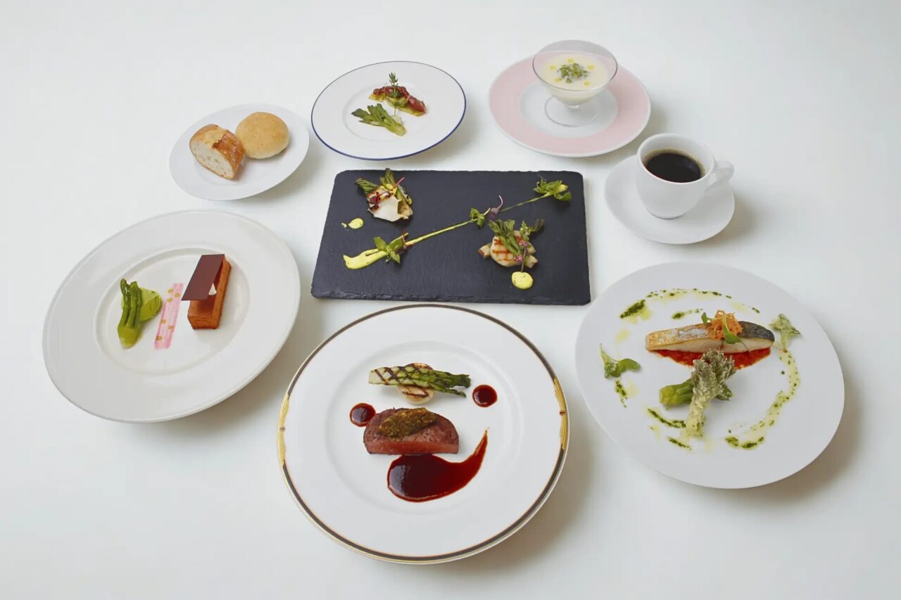 タラの芽洋食:コンチネンタル府中
